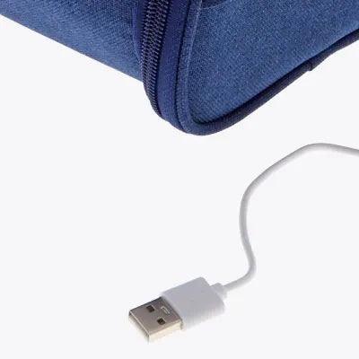 USB power input. Easy travel companion.